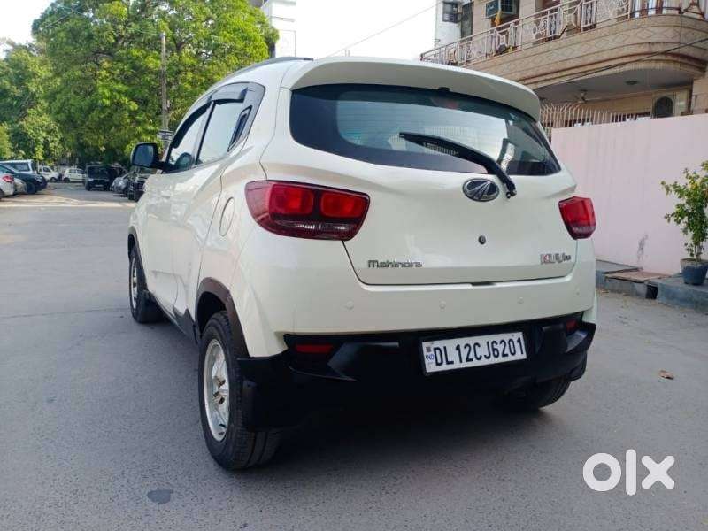 Mahindra Kuv 100