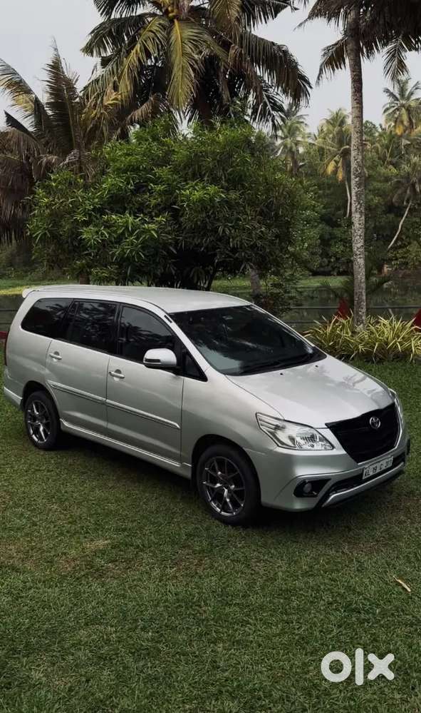 Toyota Innova 2.5 Vx 2012