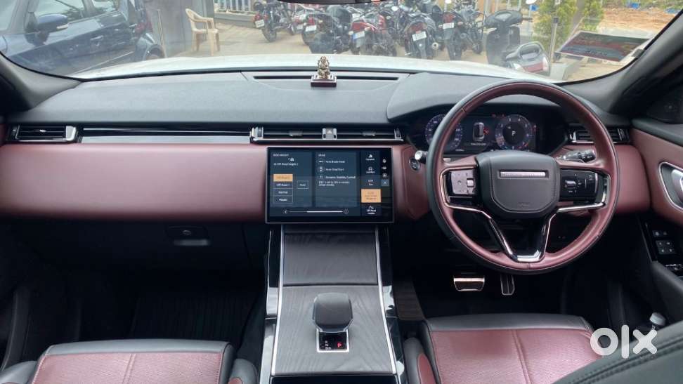 Land Rover Range Velar P250 R-dynamic, 2024, Petrol