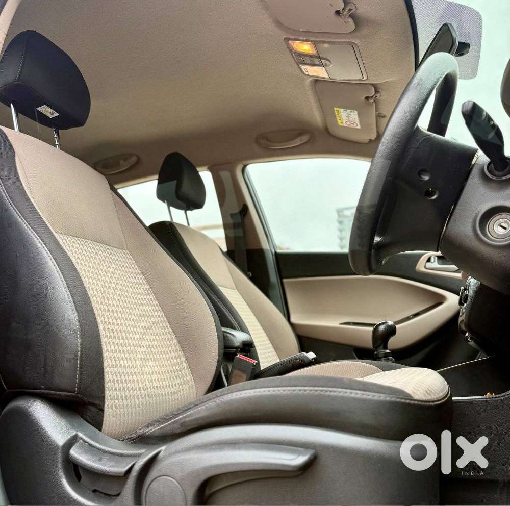 Hyundai I20 Sportz Plus Dual Tone, 2019, Petrol