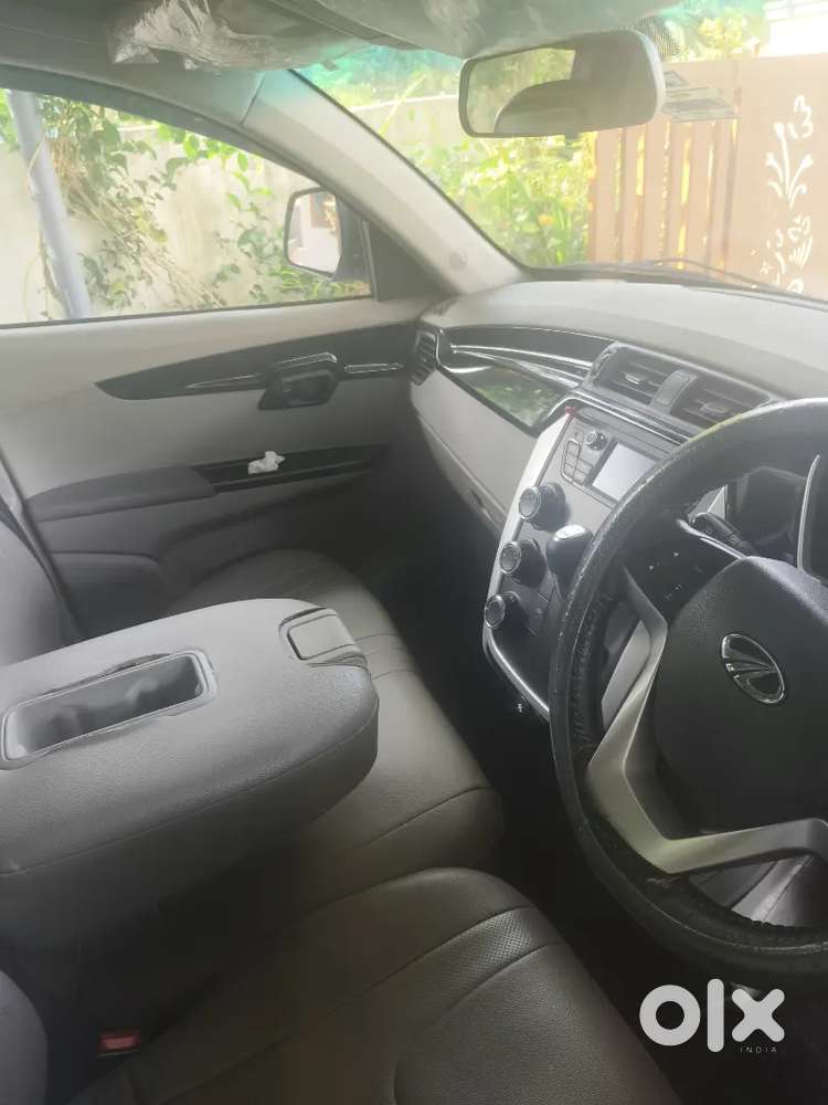 Mahindra Kuv 100 2016 Petrol Good Condition