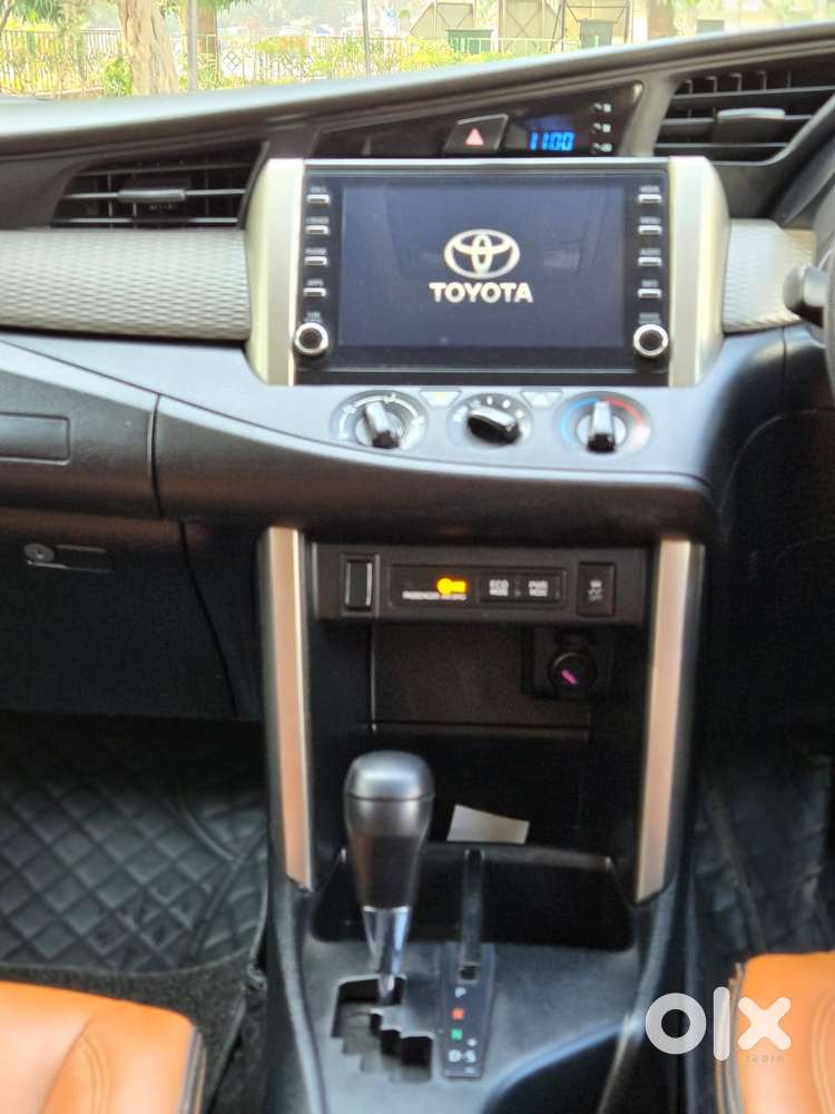 Toyota Innova Crysta [2020-ongoing] 2.4 Zx At 7 Str, 2022, Diesel