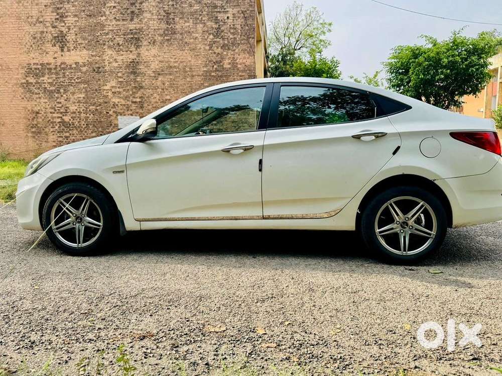 Hyundai Car Diesel 2012