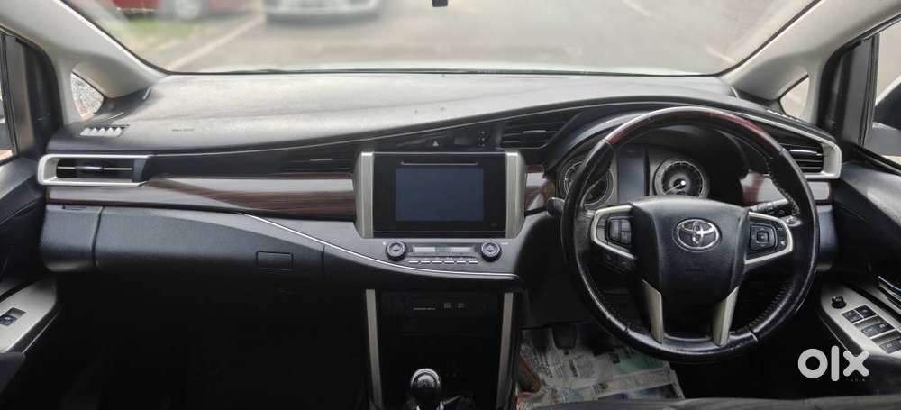 Toyota Innova Crysta 2.4 V, 2017, Diesel