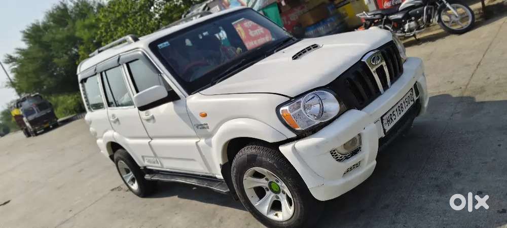 Mahindra Scorpio Classic 2014 Diesel 150000 Km Driven