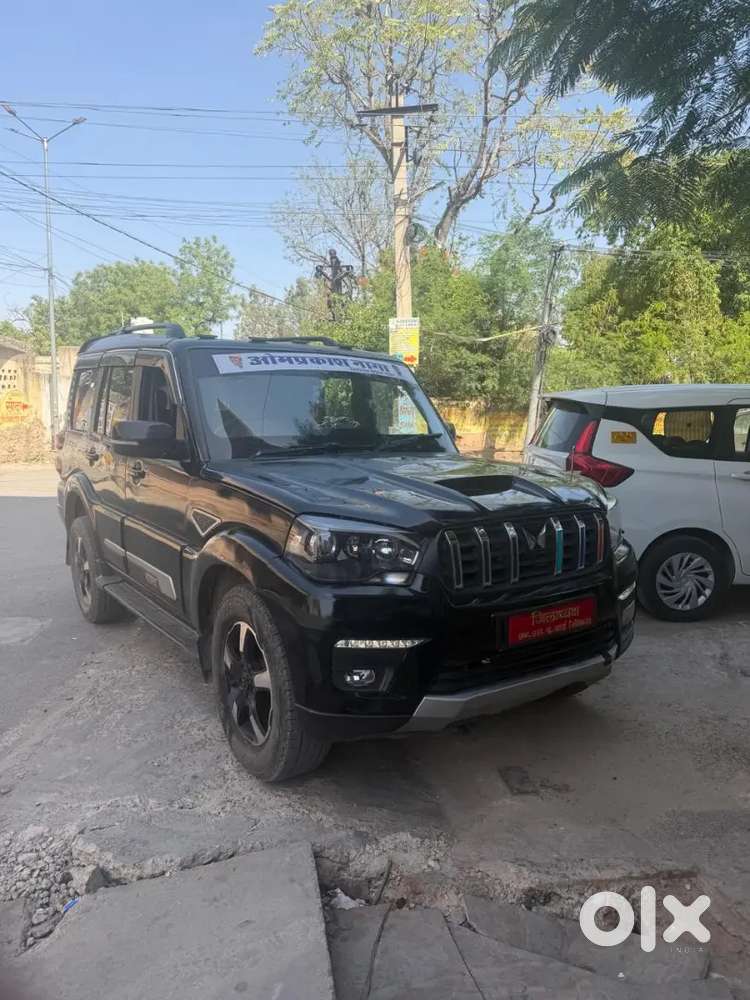 Mahindra Scorpio 2017