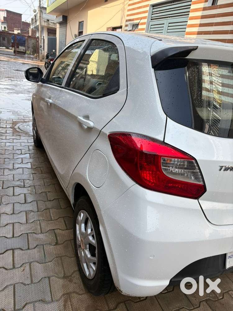 Tata Tiago Petrol 2016