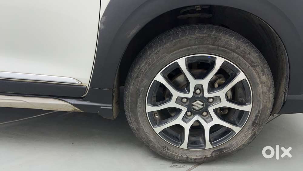 Maruti Suzuki Xl6 1.5 Alpha Plus Mt, 2023, Petrol