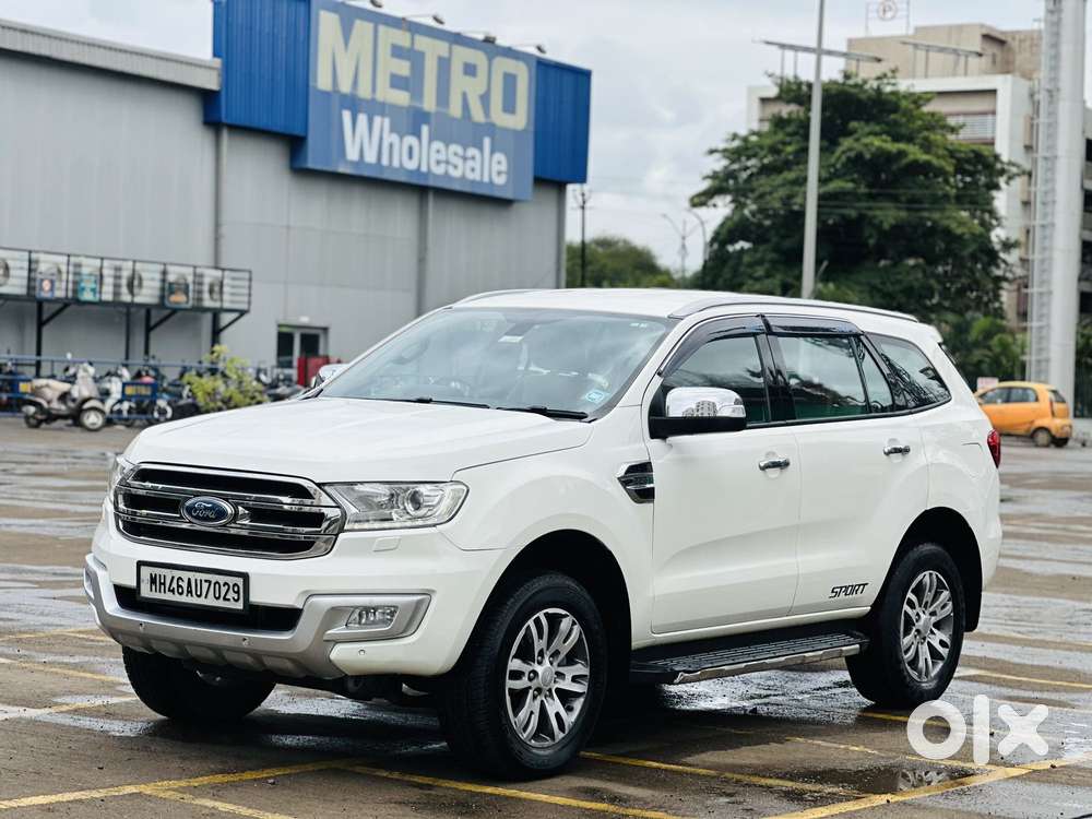Ford Endeavour 2.2 Titanium At 4x2, 2016, Diesel