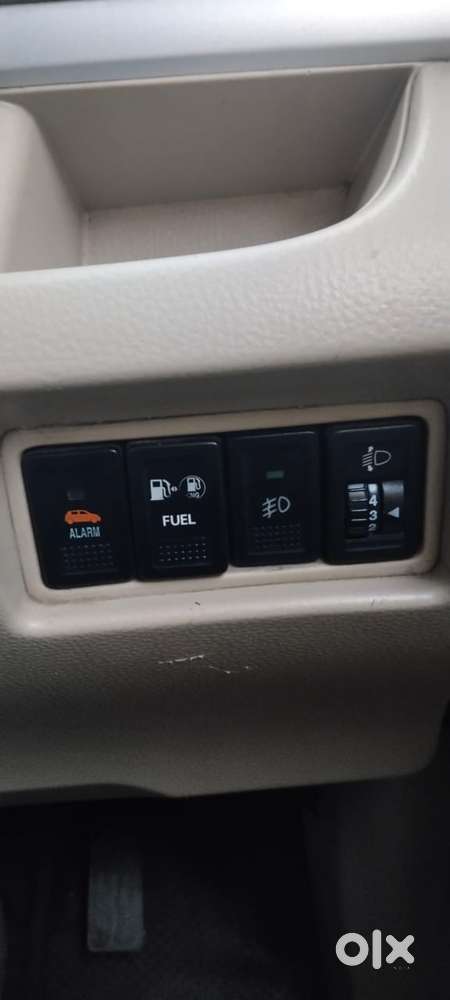 Maruti Suzuki Ertiga Vxi Cng, 2013, Cng & Hybrids