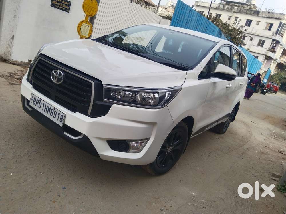Toyota Innova Crysta 2.8 Gx At 8s, 2023, Diesel