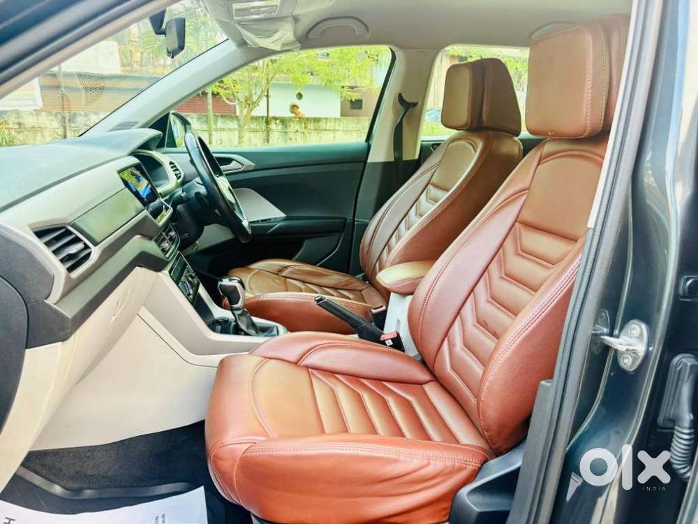 Volkswagen Taigun 1.0 Tsi Highline At, 2022, Petrol