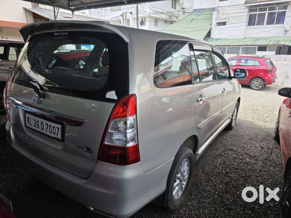 Toyota Innova 2.5 V 7 Str, 2013, Diesel