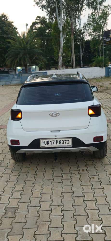 Hyundai Venue 1.0 Sx Turbo Dct, 2021, Petrol