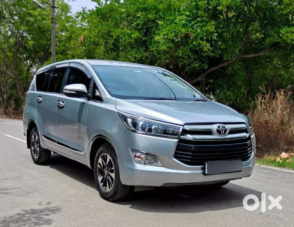 Toyota Innova Crysta 2016