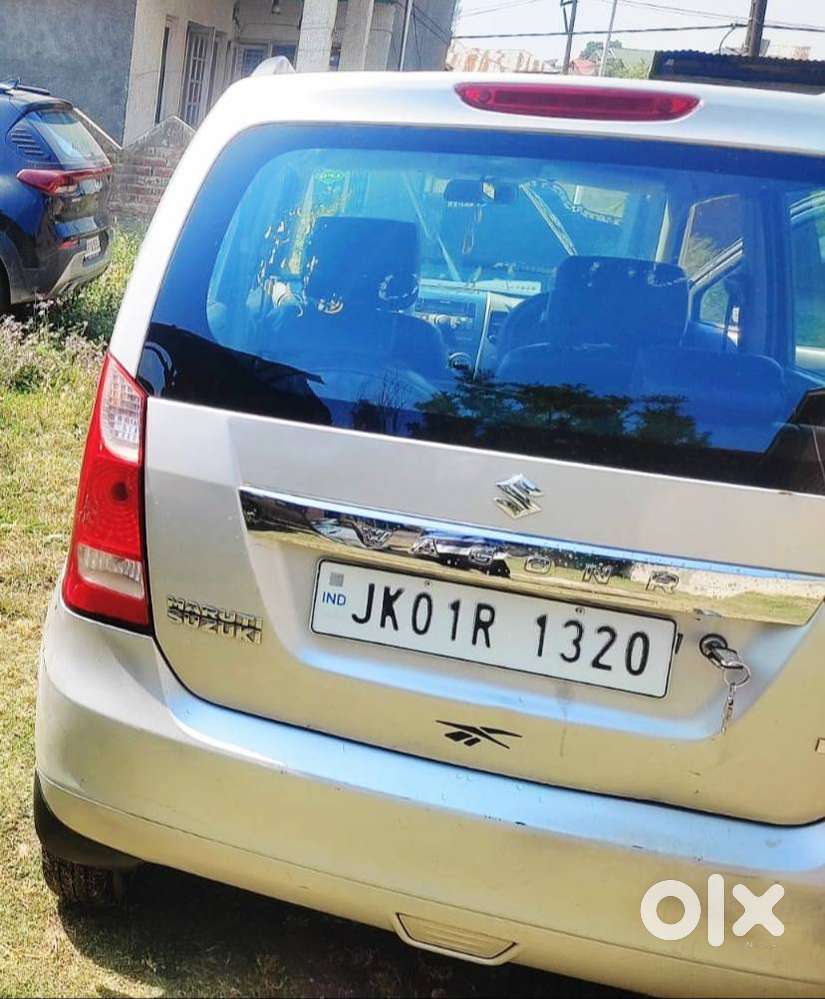 Sliver Wagonr Car 2011 In Mint Condition Maruati Suzuki