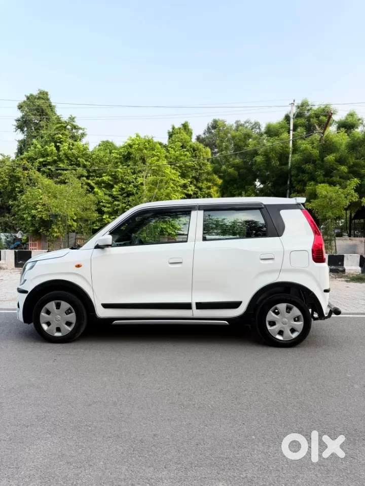 Maruti Suzuki Wagon R Vxi 1.0 Cng, 2025, Cng & Hybrids