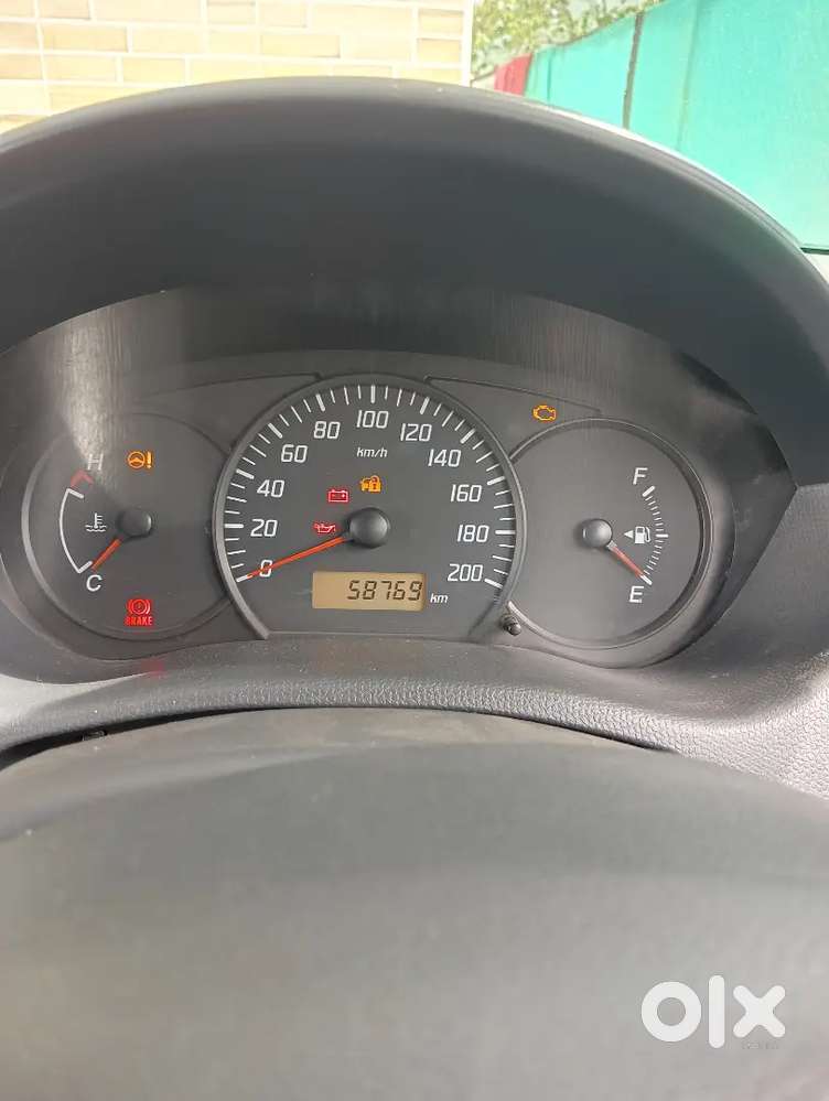 Maruti Suzuki Swift Lxi 2010 Bsiv