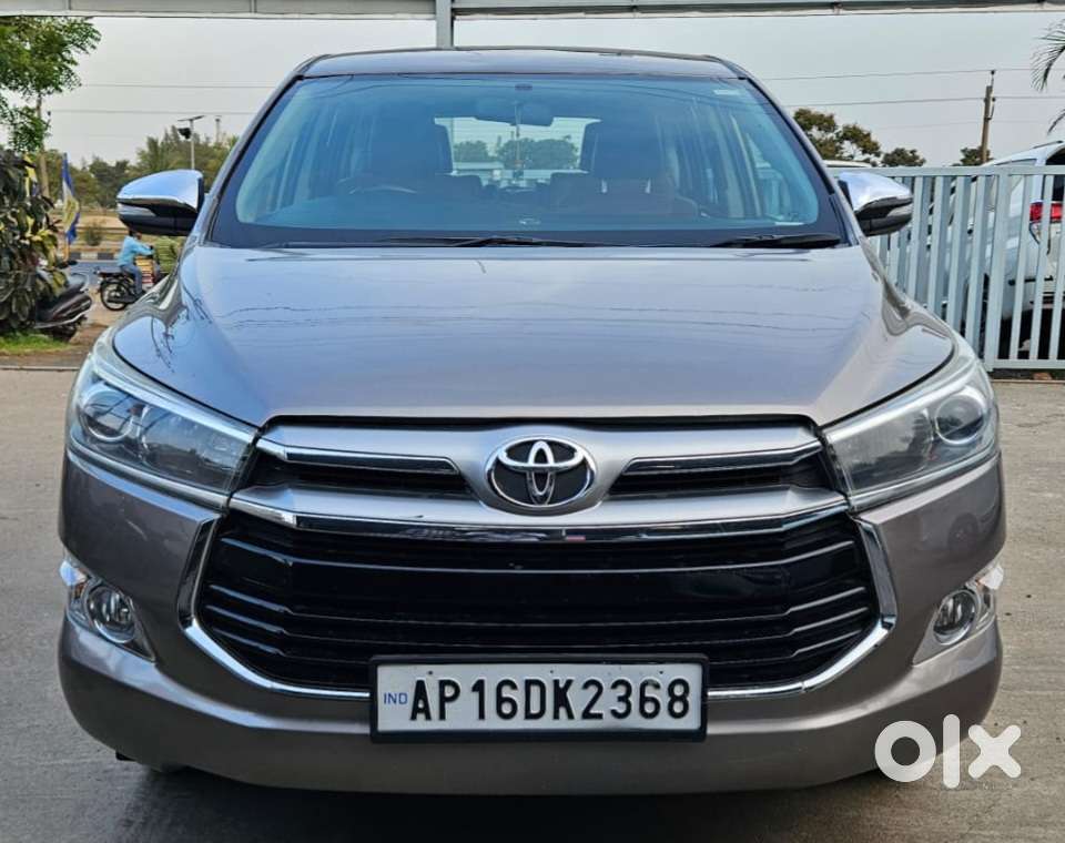 Toyota Innova Crysta 2.8 Z, 2016, Diesel