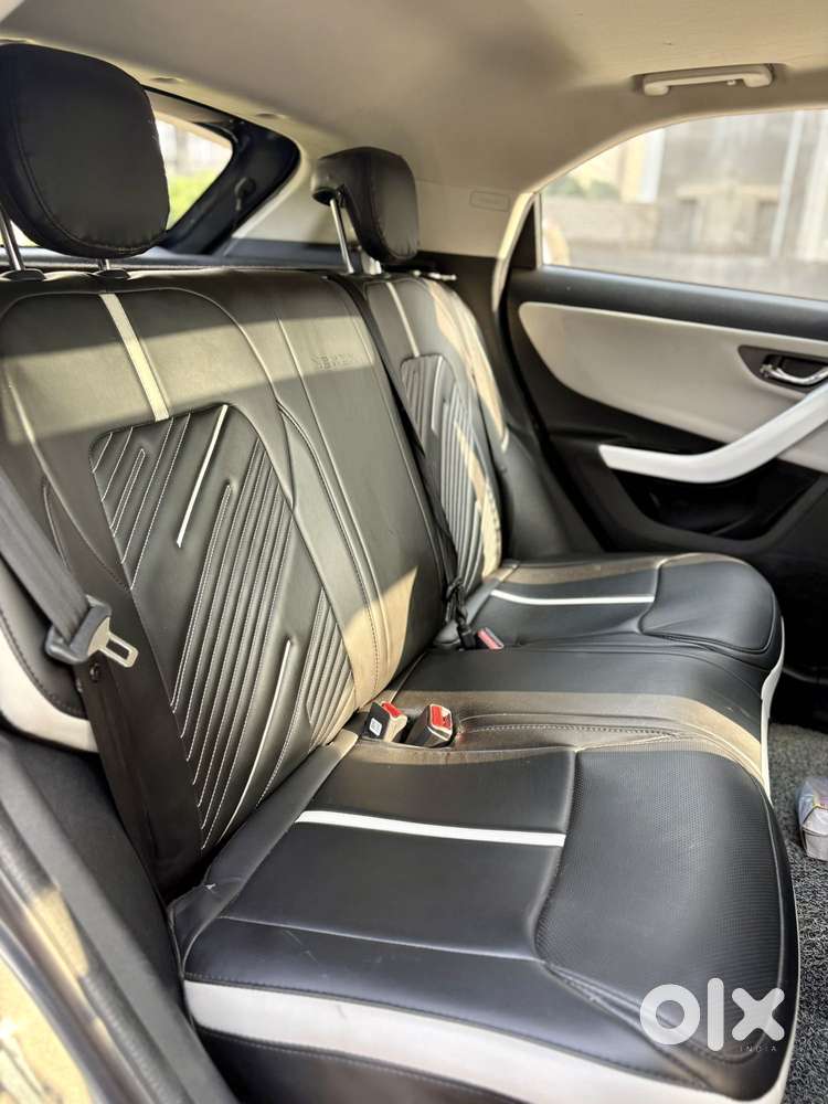 Tata Nexon Creative Plus 1.2 Revotron Petrol 6 Mt, 2024, Petrol