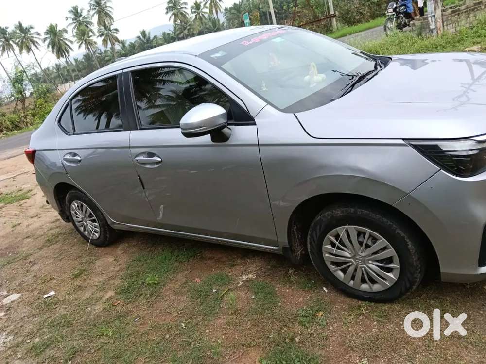 Honda Amaze 3nd Gen V Mt 2025 Petrol 89000 Km Driven