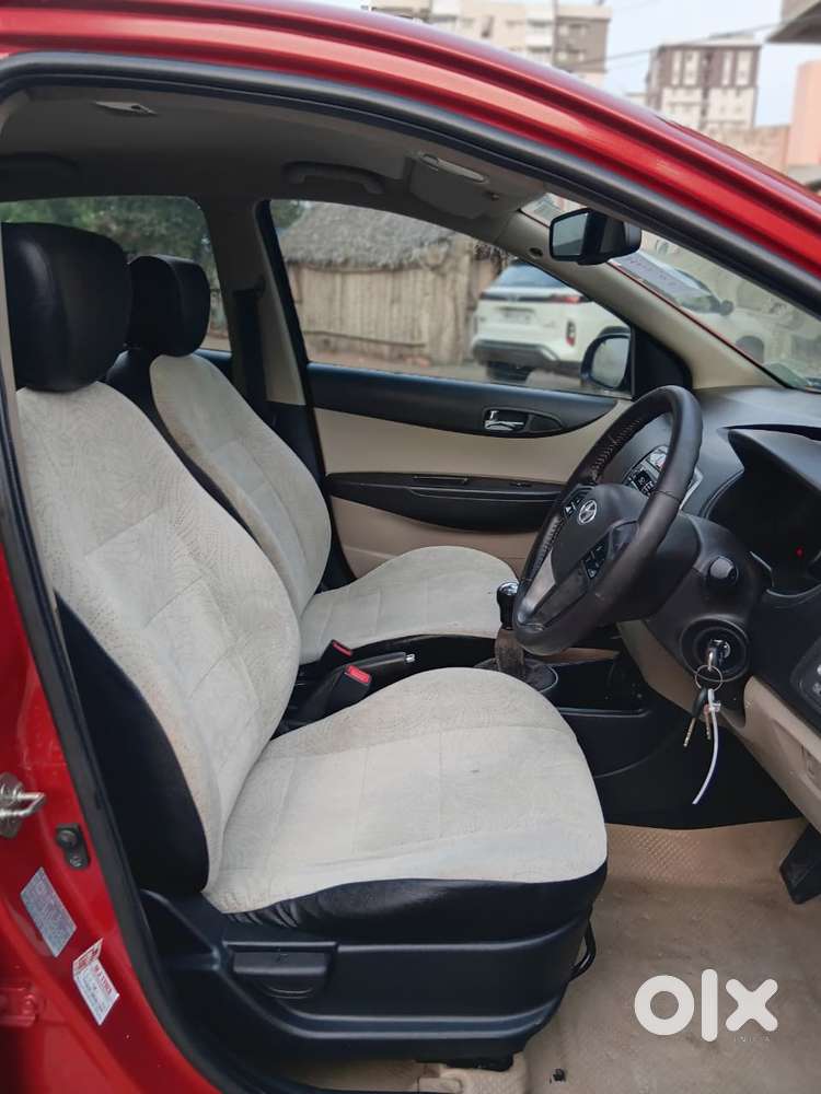Hyundai I20 Petrol Spotz, 2013, Petrol