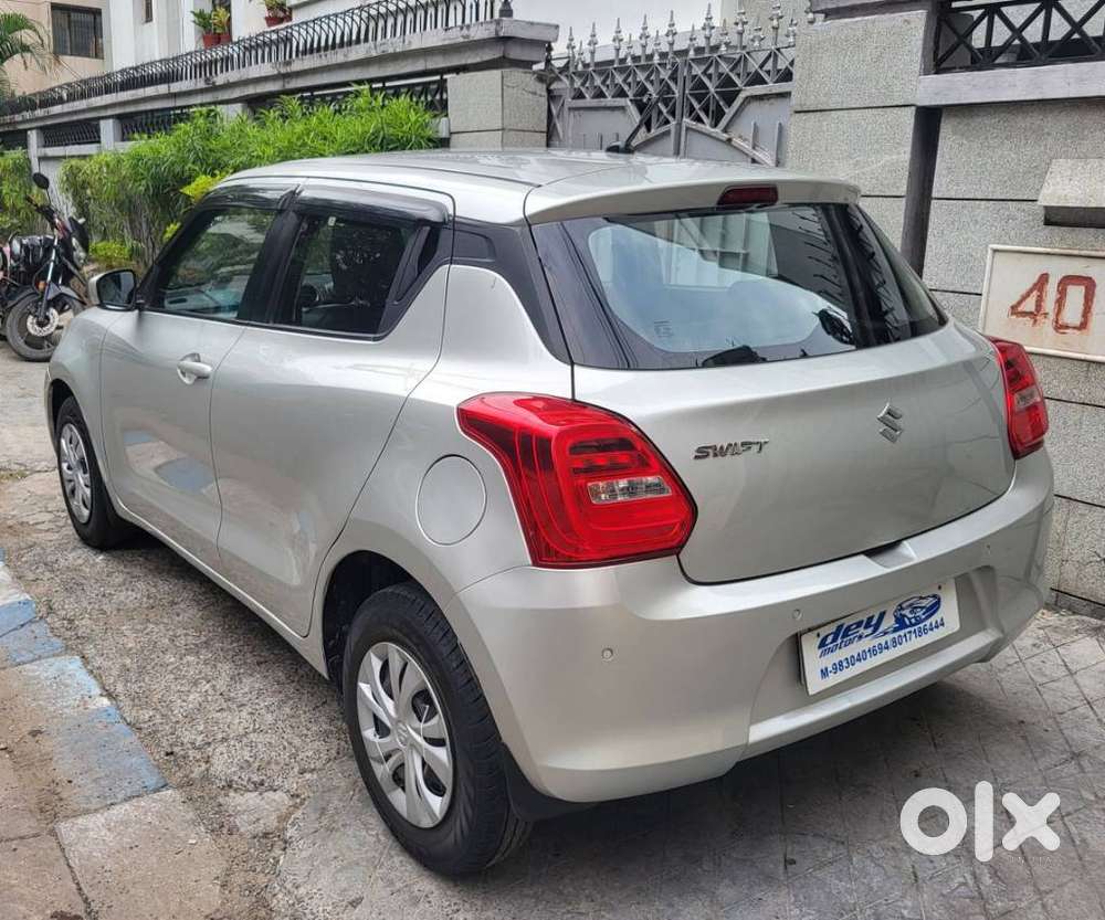 Maruti Suzuki Swift Vxi + Manual, 2022, Petrol