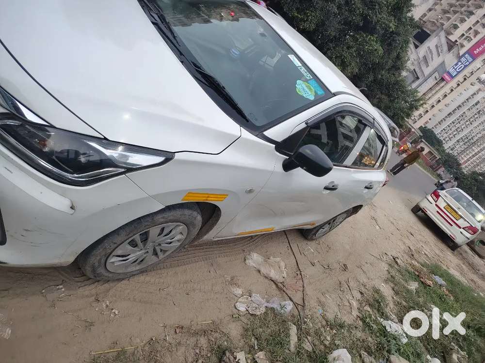 Taxi Gadi Hai 25000 Chali Hai Only A1 Condition Hai