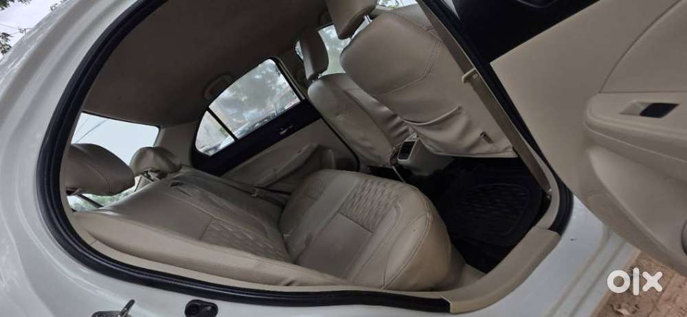 Maruti Suzuki Dzire 1.2 Vxi, 2019, Petrol