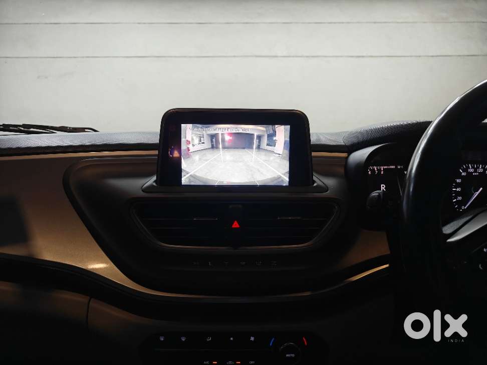 Tata Altroz 1.2 Xza Petrol Dct, 2022, Petrol