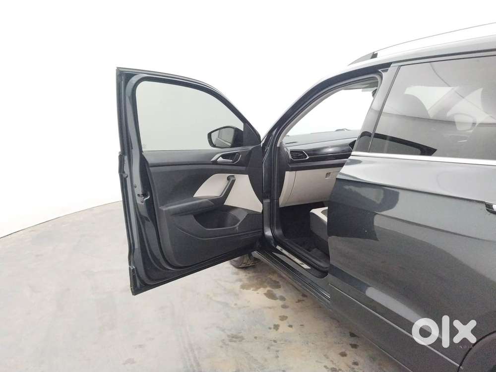 Volkswagen Taigun Topline 1.0 Tsi At (electric Seats), 2023, Petrol