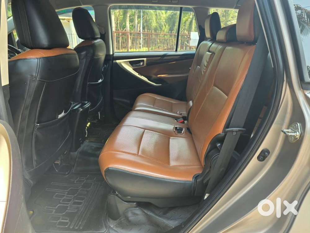 Toyota Innova Crysta [2020-ongoing] 2.4 Gx At 8 Str, 2020, Diesel