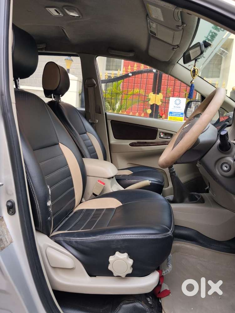 Toyota Innova 2.5 Vx 7 Seater Bs Iv, 2014, Diesel