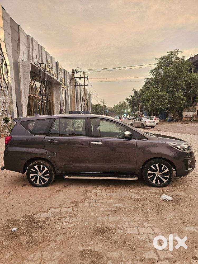 Toyota Innova Crysta [2020-ongoing] 2.4 Zx At 7 Str, 2022, Diesel