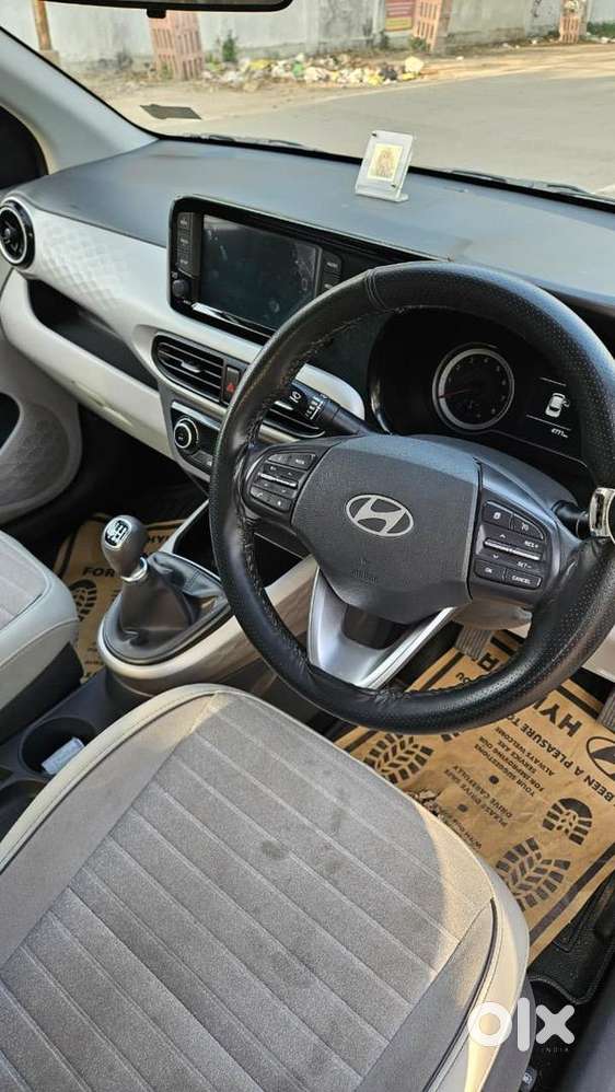 Hyundai Grand I10 Nios Petrol Sportz 2025 April 1 Owner 4000 Driven