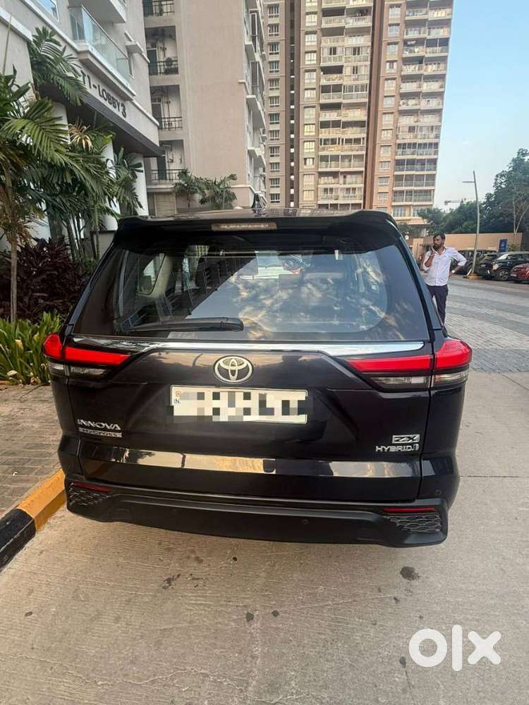 Toyota Innova Hycross 2.0 Zx (o) Hybrid 7 Str, 2024, Petrol