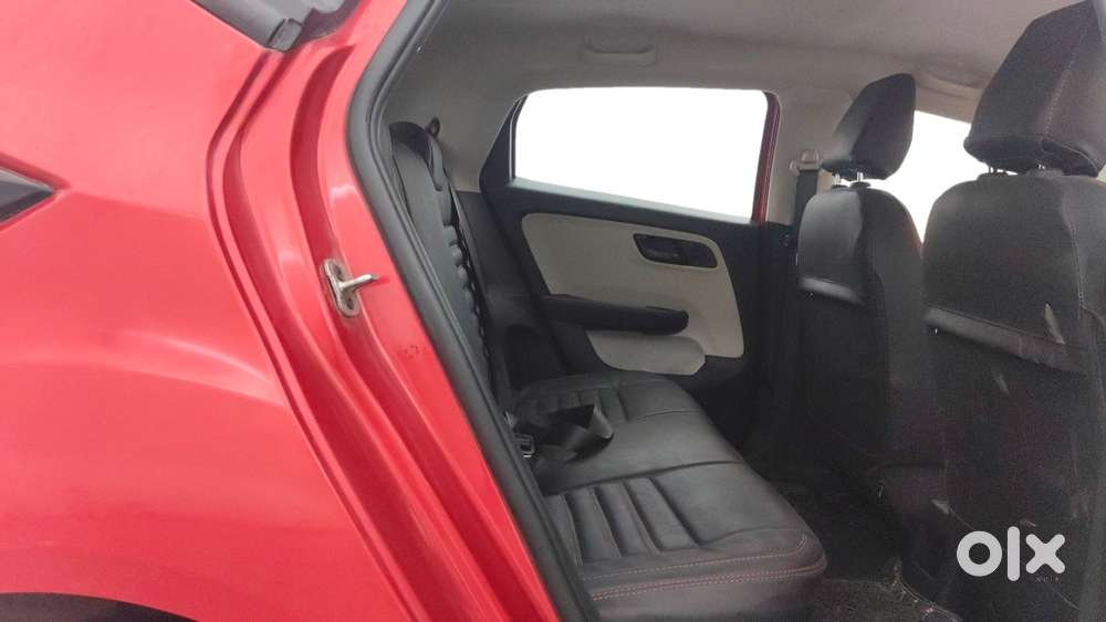 Tata Altroz 1.2 Xt, 2021, Petrol