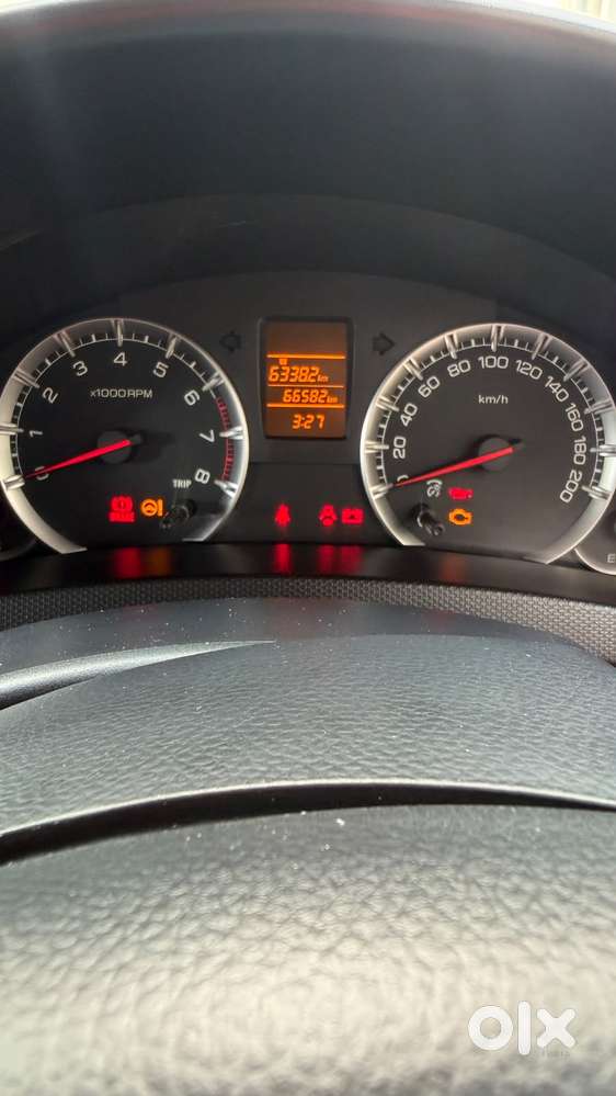Maruti Suzuki Swift Vxi, 2015, Petrol