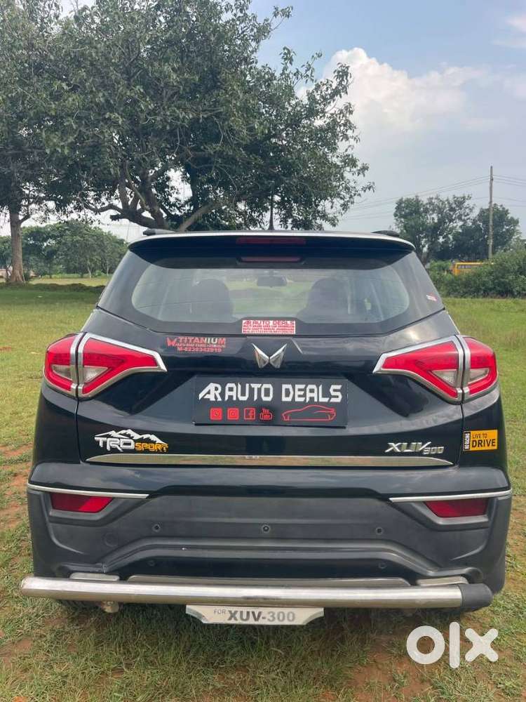 Mahindra Xuv300 W6 Diesel, 2023, Diesel