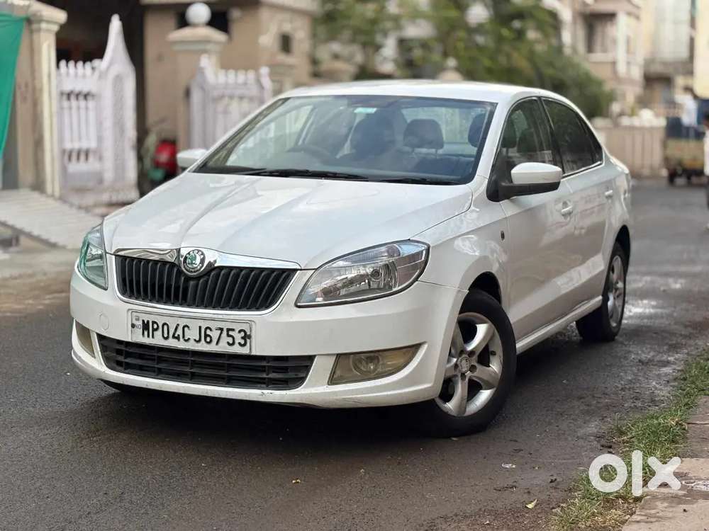 Skoda Rapid 
Model 2012 
Both Key Available 
Insurance Valid
