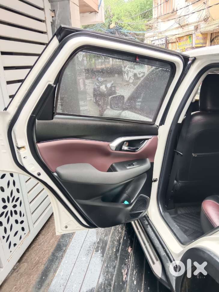 Maruti Suzuki Grand Vitara 1.5 Delta Smart Hybrid At, 2024, Petrol