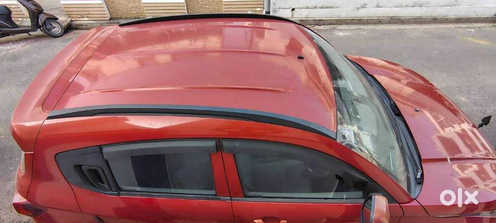 Mahindra Kuv 100 4+ G80 6s 2017 Petrol Good Condition