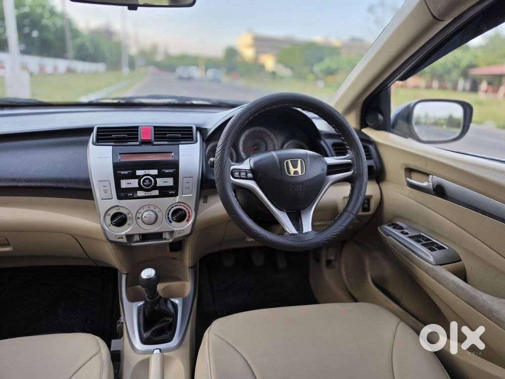 Honda City V Mt Exclusive, 2010, Petrol