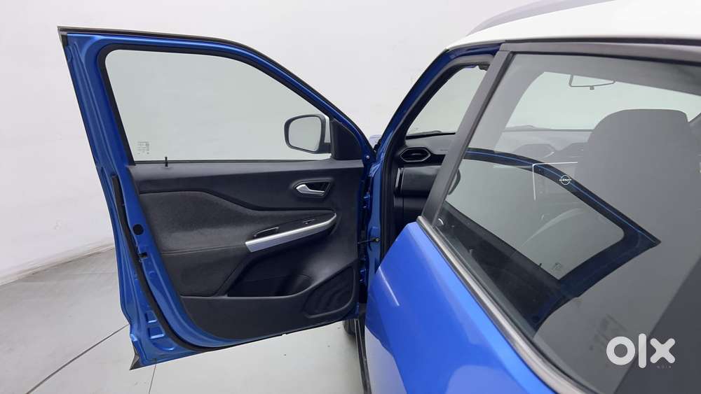 Nissan Magnite 1.0 Xv Premium Dual Tone, 2021, Petrol