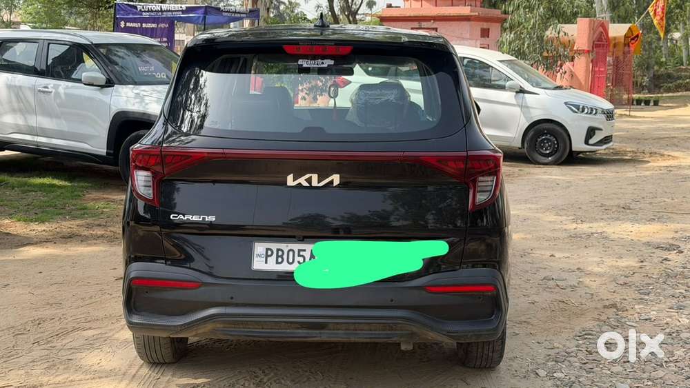 Kia Carens Petrol Manual 2024