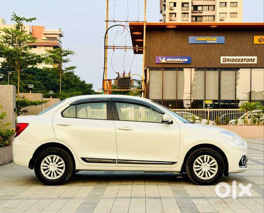 Maruti Suzuki Swift Dzire Vxi Optional, 2022, Petrol