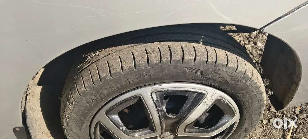 गुड कंडीशन सीएनजी वैगनआर गाडीत कोणतेही काम नाही टायर 80%आहेत