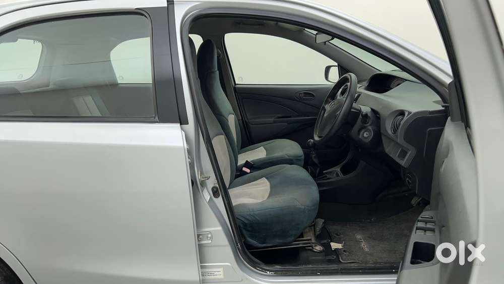 Toyota Etios Liva G, 2013, Petrol