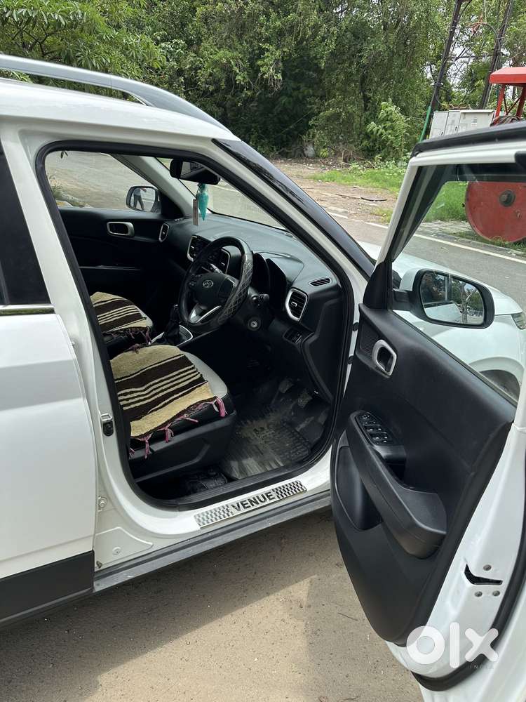 Hyundai Venue 1.2 S Plus, 2021, Petrol