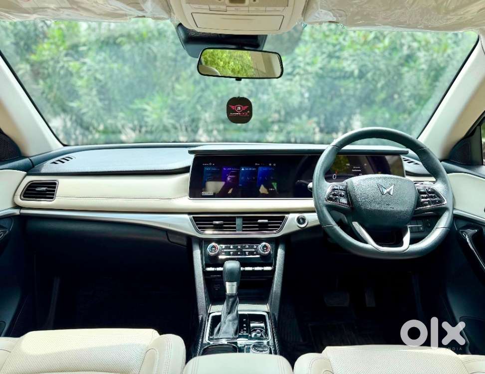 Mahindra Xuv700, 2025, Diesel